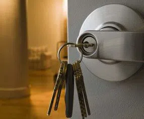 Universal Locksmith Store Riverside, CA 909-320-2641 - 10-Commercial-Lockouts