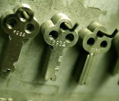 Universal Locksmith Store Riverside, CA 909-320-2641 - 3-Locksmith-key-service